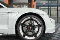 Porsche Taycan din 2022 cu 2.500 km - oferta POR221020 - foto 28