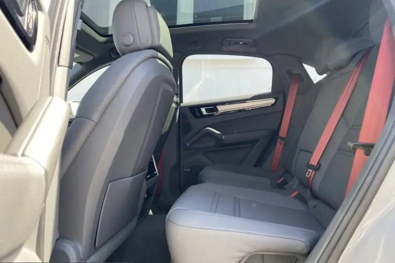 Porsche Cayenne din 2022 cu 69.900 km - oferta POR221022 - foto 10