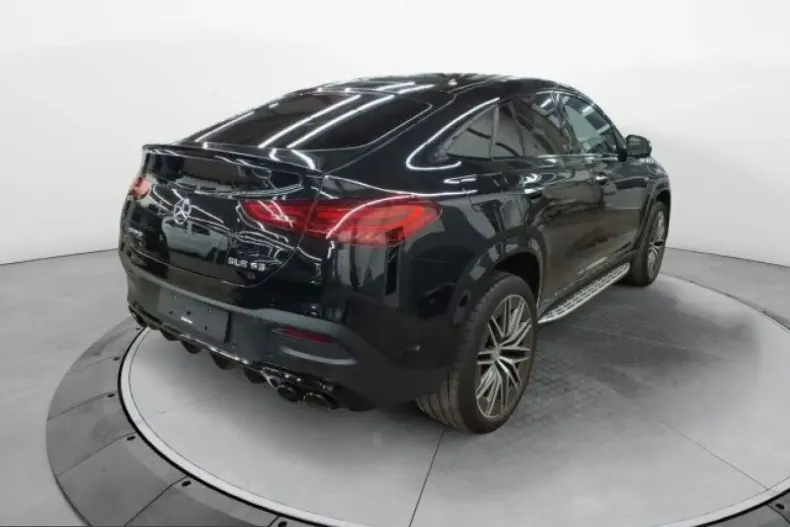Mercedes-Benz GLE 53 AMG (Clasa GLE) din 2023 cu 34.000 km - oferta MER221028 - foto 2