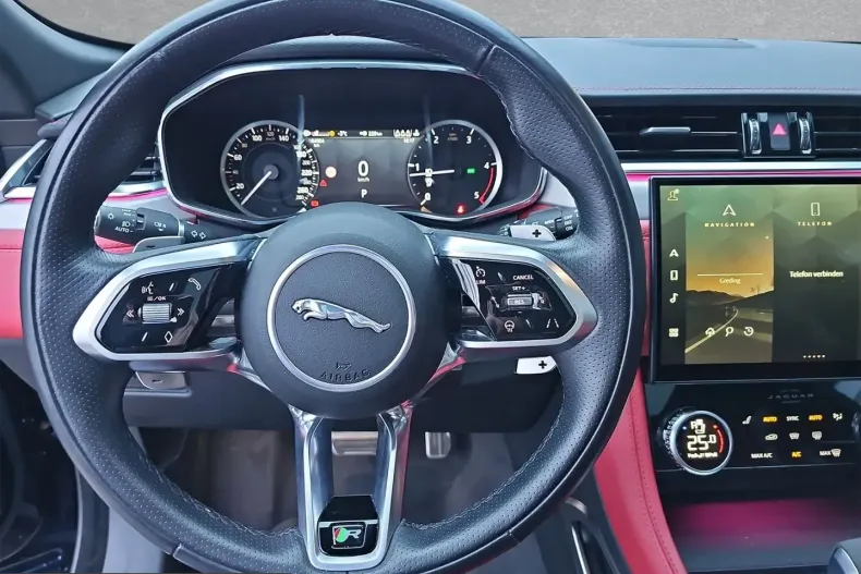 Jaguar F-Pace din 2022 cu 64.950 km - oferta JAG221035 - foto 11