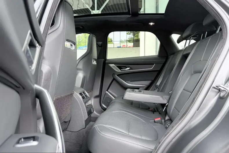 Jaguar F-Pace din 2024 cu 32.200 km - oferta JAG221042 - foto 18