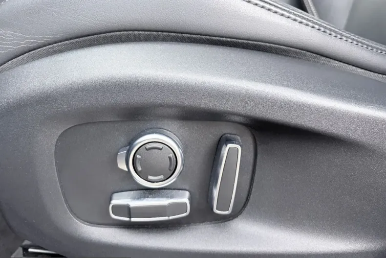 Jaguar F-Pace din 2024 cu 32.200 km - oferta JAG221042 - foto 21
