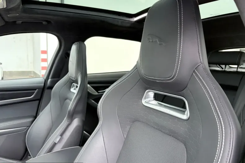 Jaguar F-Pace din 2024 cu 32.200 km - oferta JAG221042 - foto 22