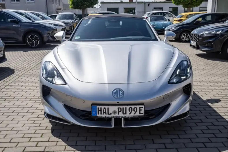 MG Cyberster din 2025 cu 17.500 km - oferta MG0221044 - foto 2