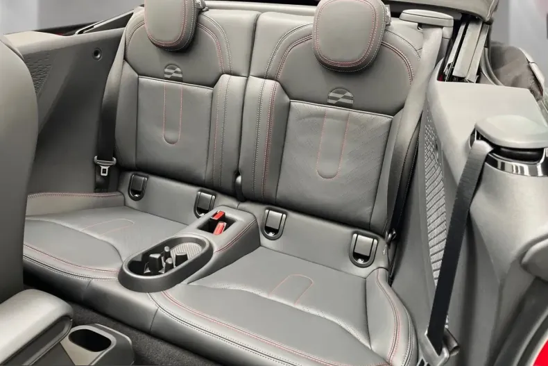 MINI John Cooper Works Cabrio din 2025 cu 8.124 km - oferta MIN221046 - foto 10