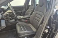 Porsche Taycan din 2023 cu 18.306 km - oferta POR221048 - foto 12