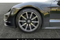 Porsche Taycan din 2022 cu 45.200 km - oferta POR221049 - foto 8