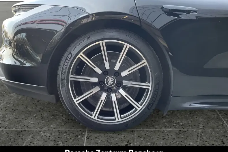 Porsche Taycan din 2022 cu 45.200 km - oferta POR221049 - foto 10