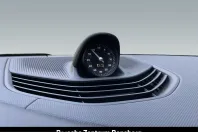 Porsche Taycan din 2022 cu 45.200 km - oferta POR221049 - foto 20