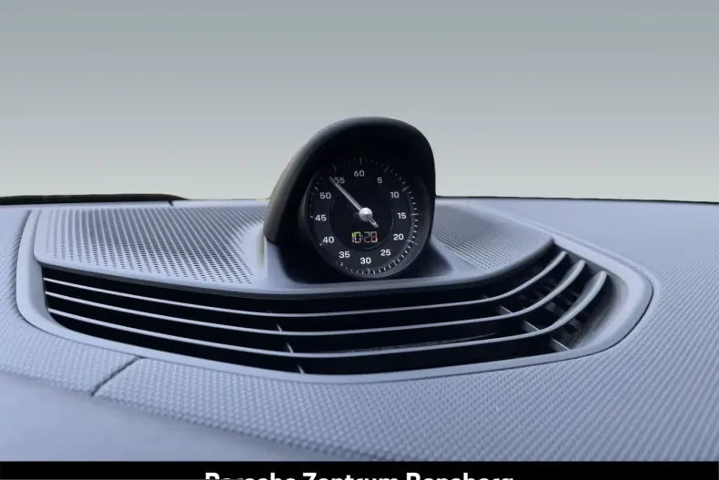 Porsche Taycan din 2022 cu 45.200 km - oferta POR221049 - foto 20