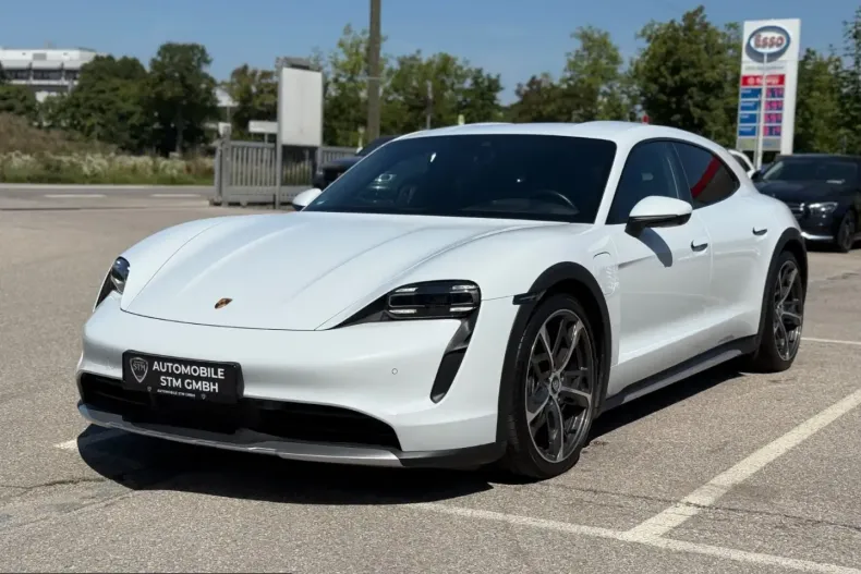 Porsche Taycan din 2022 cu 29.000 km - oferta POR221050 - foto 1