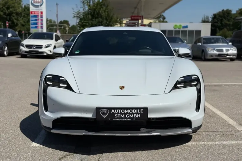 Porsche Taycan din 2022 cu 29.000 km - oferta POR221050 - foto 2