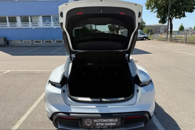 Porsche Taycan din 2022 cu 29.000 km - oferta POR221050 - foto 18