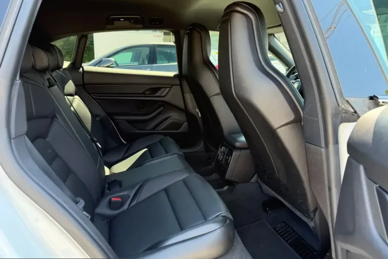Porsche Taycan din 2022 cu 29.000 km - oferta POR221050 - foto 19