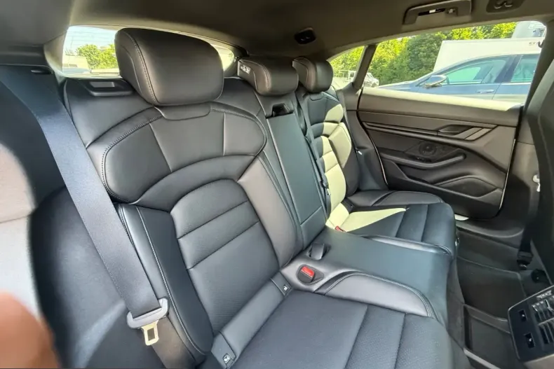 Porsche Taycan din 2022 cu 29.000 km - oferta POR221050 - foto 20