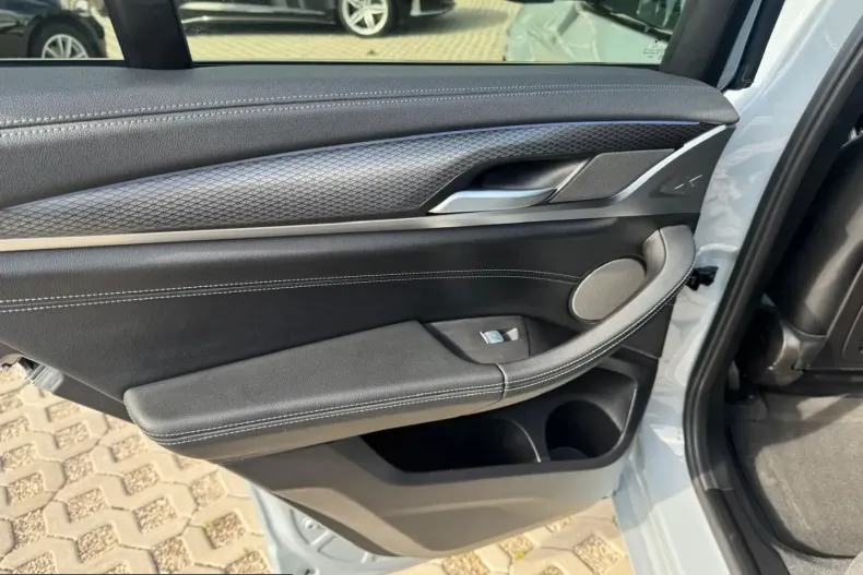 BMW X4 (Seria X) din 2023 cu 47.503 km - oferta BMW221052 - foto 27