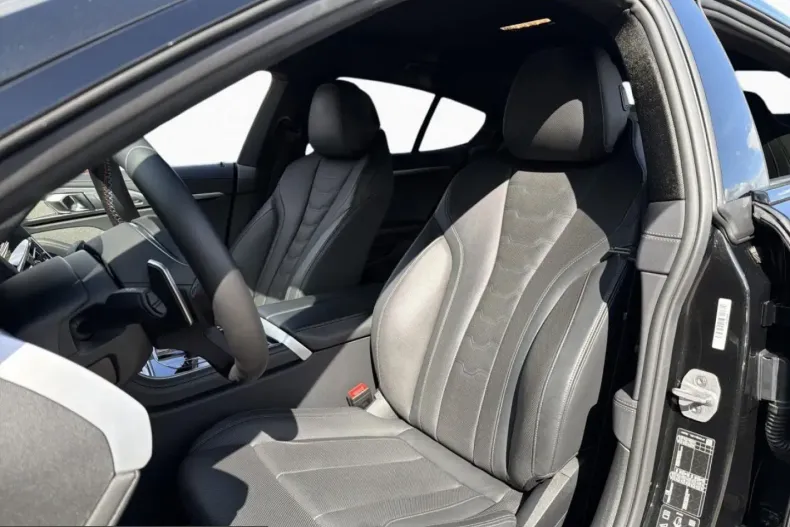BMW M850 (Seria 8) din 2025 cu 24.944 km - oferta BMW221069 - foto 12