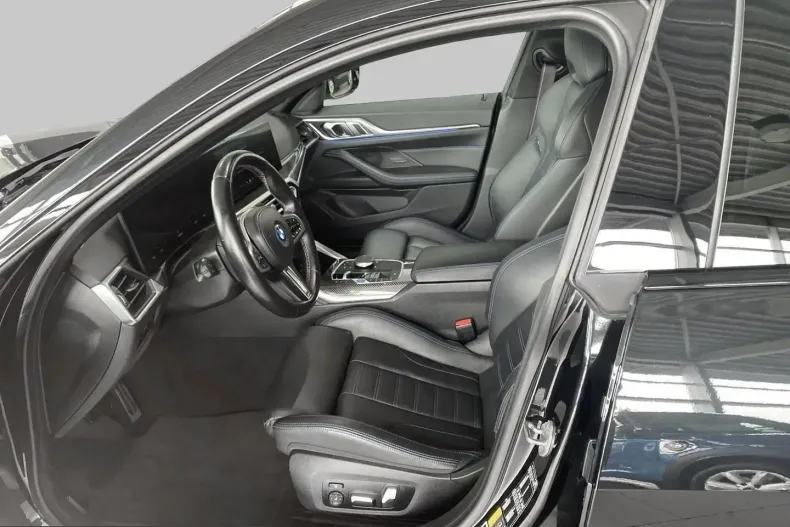 BMW i4 (Seria 4) din 2023 cu 66.003 km - oferta BMW221077 - foto 9