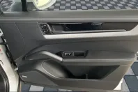 Porsche Cayenne din 2024 cu 39.900 km - oferta POR221078 - foto 18