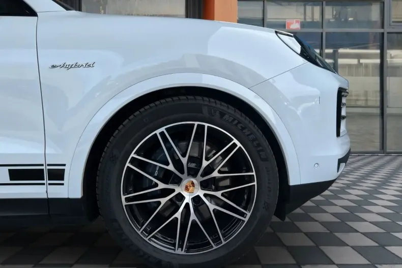 Porsche Cayenne din 2024 cu 39.900 km - oferta POR221078 - foto 28