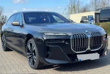 BMW 740 din 2023 - oferta BMW221085