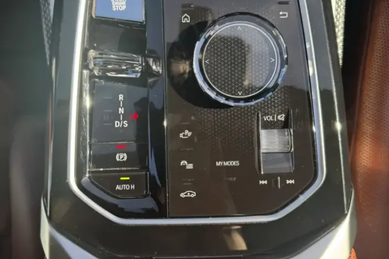 BMW 740 (Seria 7) din 2023 cu 99.898 km - oferta BMW221085 - foto 29