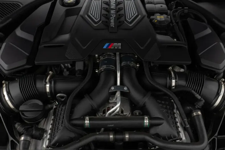 BMW M8 (Seria 8) din 2022 cu 15.351 km - oferta BMW221090 - foto 17