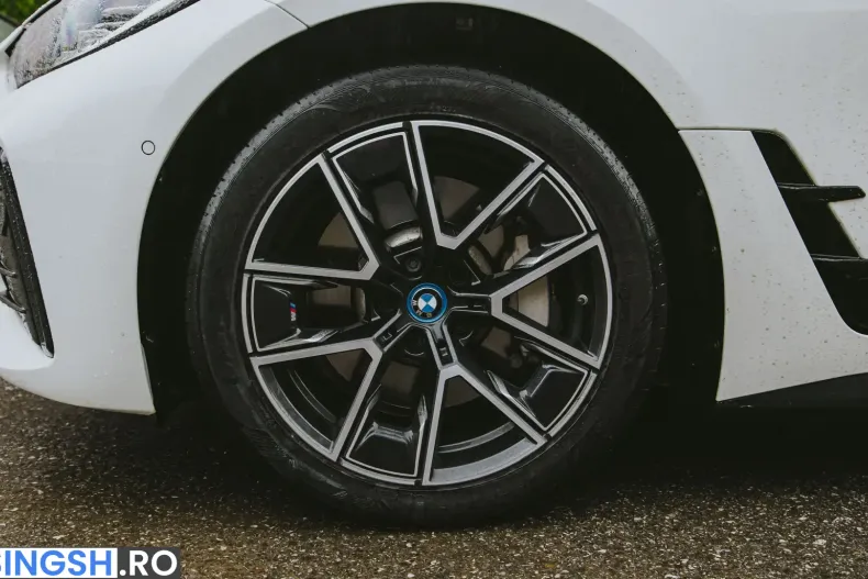 BMW i4 (Seria 4) din 2023 cu 34.000 km - oferta BMW221093 - foto 6