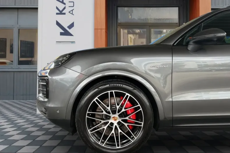 Porsche Cayenne din 2024 cu 64.500 km - oferta POR221097 - foto 27