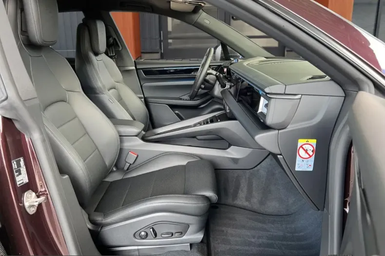 Porsche Macan din 2024 cu 4.900 km - oferta POR221100 - foto 5
