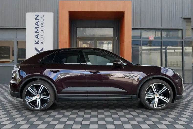 Porsche Macan din 2024 cu 4.900 km - oferta POR221100 - foto 23