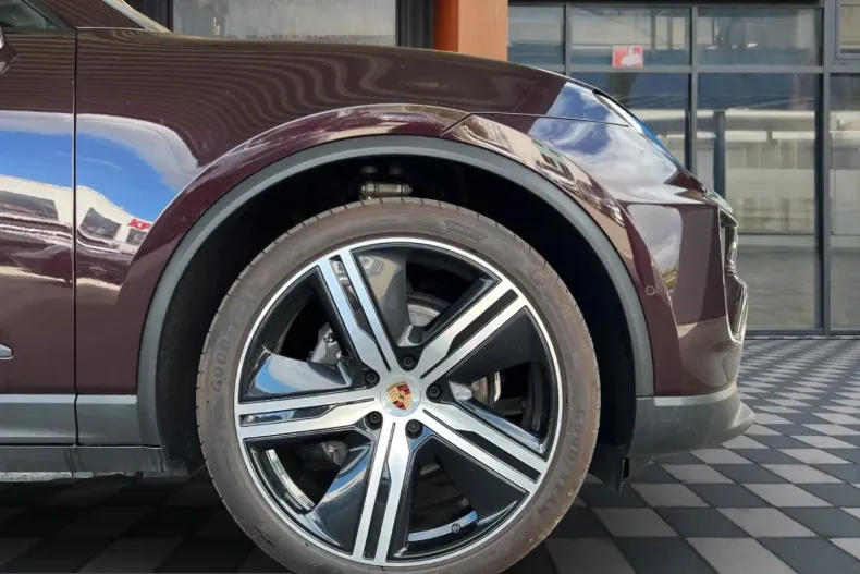 Porsche Macan din 2024 cu 4.900 km - oferta POR221100 - foto 28