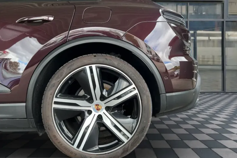 Porsche Macan din 2024 cu 4.900 km - oferta POR221100 - foto 29