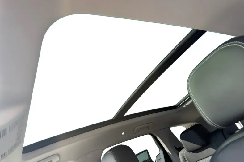 Volkswagen Touareg din 2025 cu 11.200 km - oferta VOL221102 - foto 10