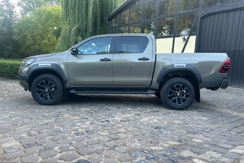 Toyota Hilux din 2023 cu 31.385 km - oferta TOY221105 - foto 6
