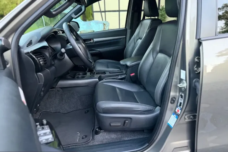 Toyota Hilux din 2023 cu 31.385 km - oferta TOY221105 - foto 12