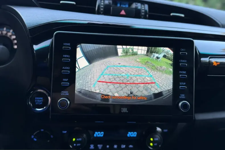 Toyota Hilux din 2023 cu 31.385 km - oferta TOY221105 - foto 21