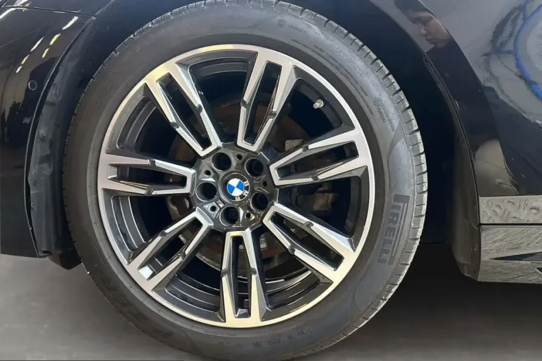 BMW 520 (Seria 5) din 2024 cu 33.589 km - oferta BMW221107 - foto 8