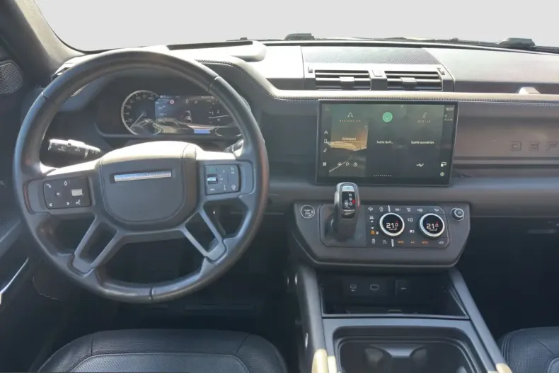 Land Rover Defender din 2023 cu 71.990 km - oferta LAN221108 - foto 13