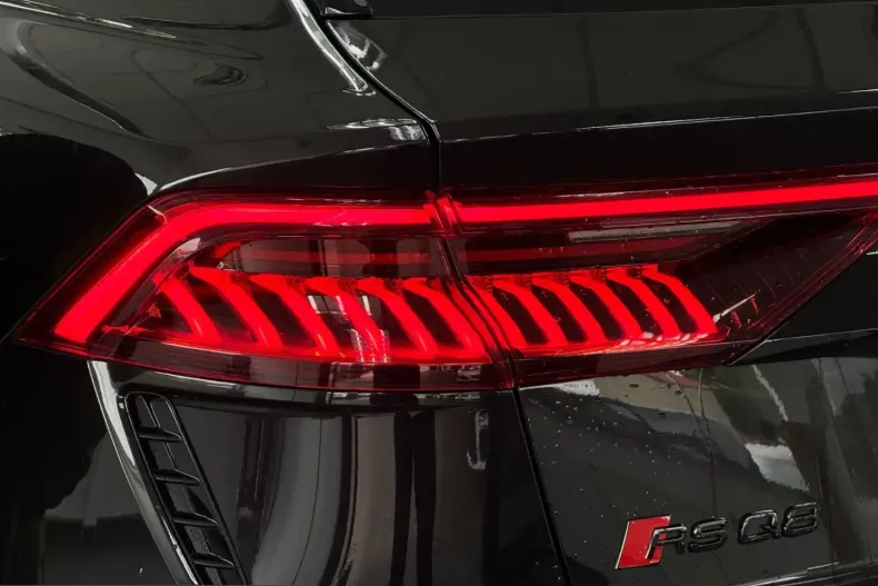 Audi RSQ8 din 2024 cu 38.296 km - oferta AUD221111 - foto 19