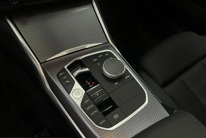 BMW M340d (Seria 3) din 2025 cu 3.700 km - oferta BMW221113 - foto 16