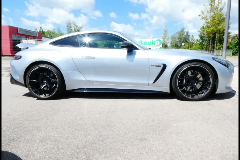 Mercedes-Benz AMG GT (Clasa GT) din 2024 cu 19.663 km - oferta MER221115 - foto 6
