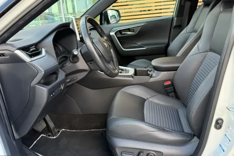 Toyota RAV4 din 2022 cu 65.790 km - oferta TOY221118 - foto 15