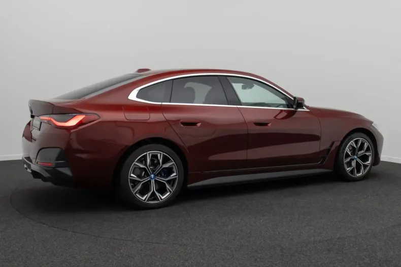 BMW i4 (Seria 4) din 2023 cu 85.123 km - oferta BMW221120 - foto 5