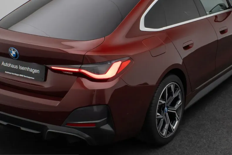BMW i4 (Seria 4) din 2023 cu 85.123 km - oferta BMW221120 - foto 17