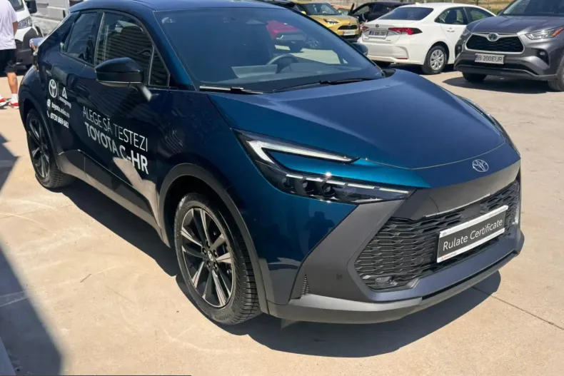 Toyota C-HR din 2025 cu 2.225 km - oferta TOY221121 - foto 9