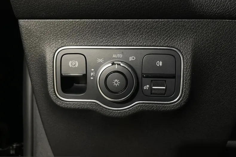 Mercedes-Benz GLB 180 (Clasa GLB) din 2022 cu 104.822 km - oferta MER221123 - foto 27