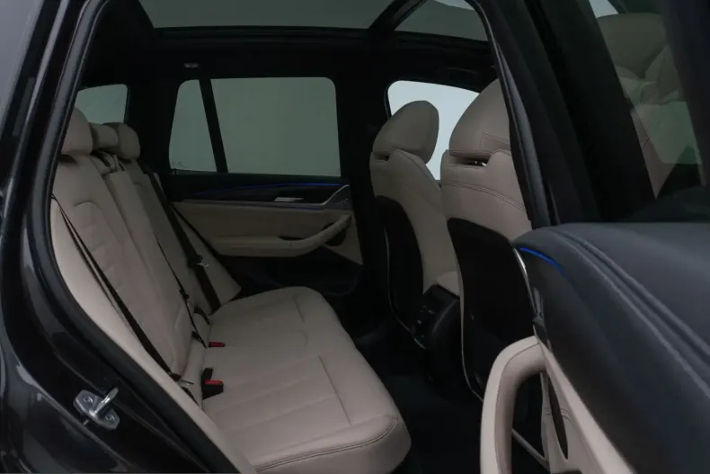BMW X3 (Seria X) din 2021 cu 18.918 km - oferta BMW221131 - foto 26