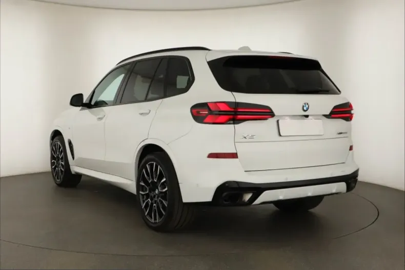 BMW X5 (Seria X) din 2024 cu 26.380 km - oferta BMW221132 - foto 4