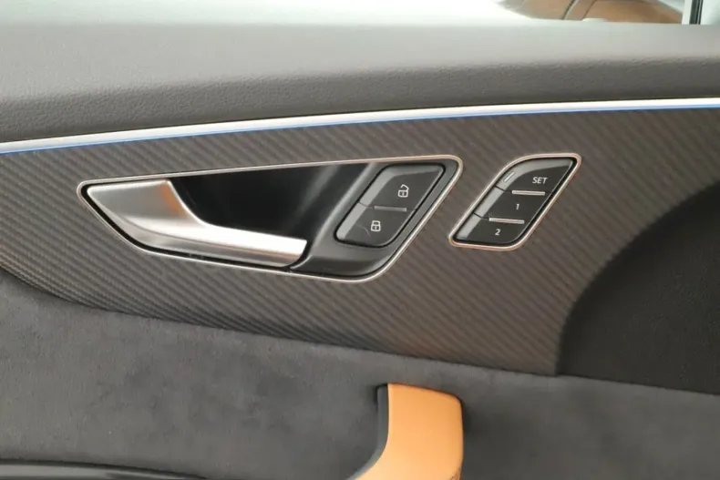 Audi RSQ8 din 2023 cu 27.400 km - oferta AUD221135 - foto 17